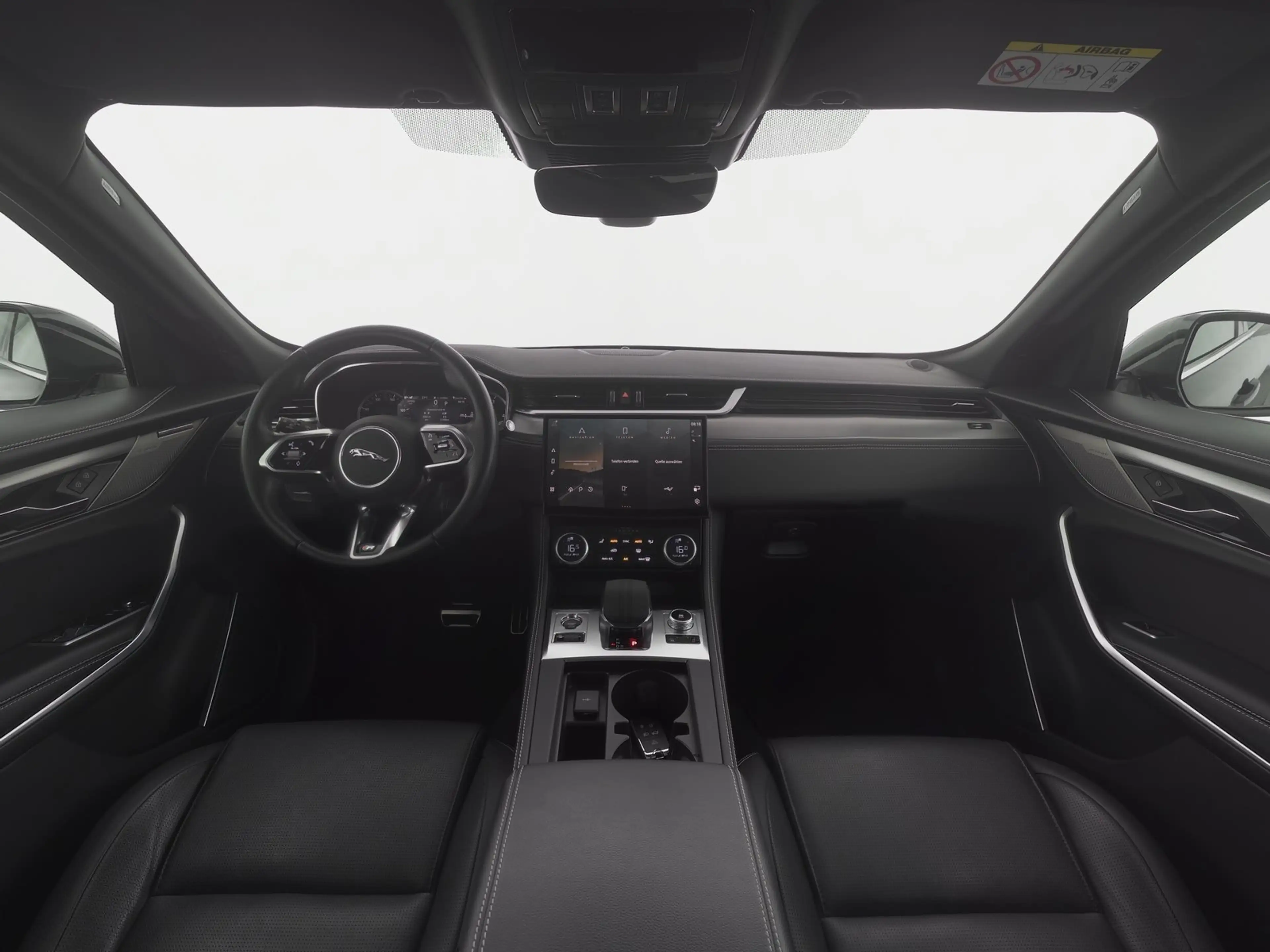 Jaguar F-Pace JAGUAR F-PACE F-Pace D200 AWD R-Dynamic SE — photo 3