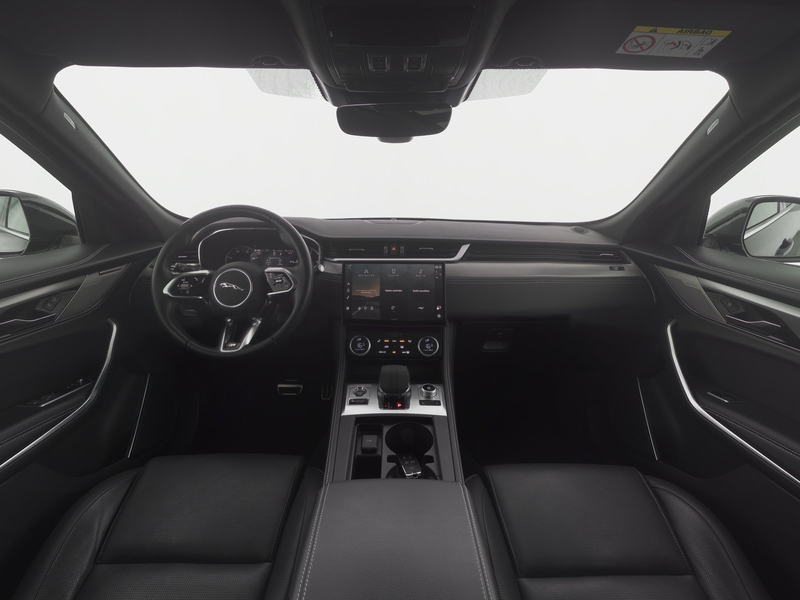 Jaguar F-Pace JAGUAR F-PACE F-Pace D200 AWD R-Dynamic SE — photo 3