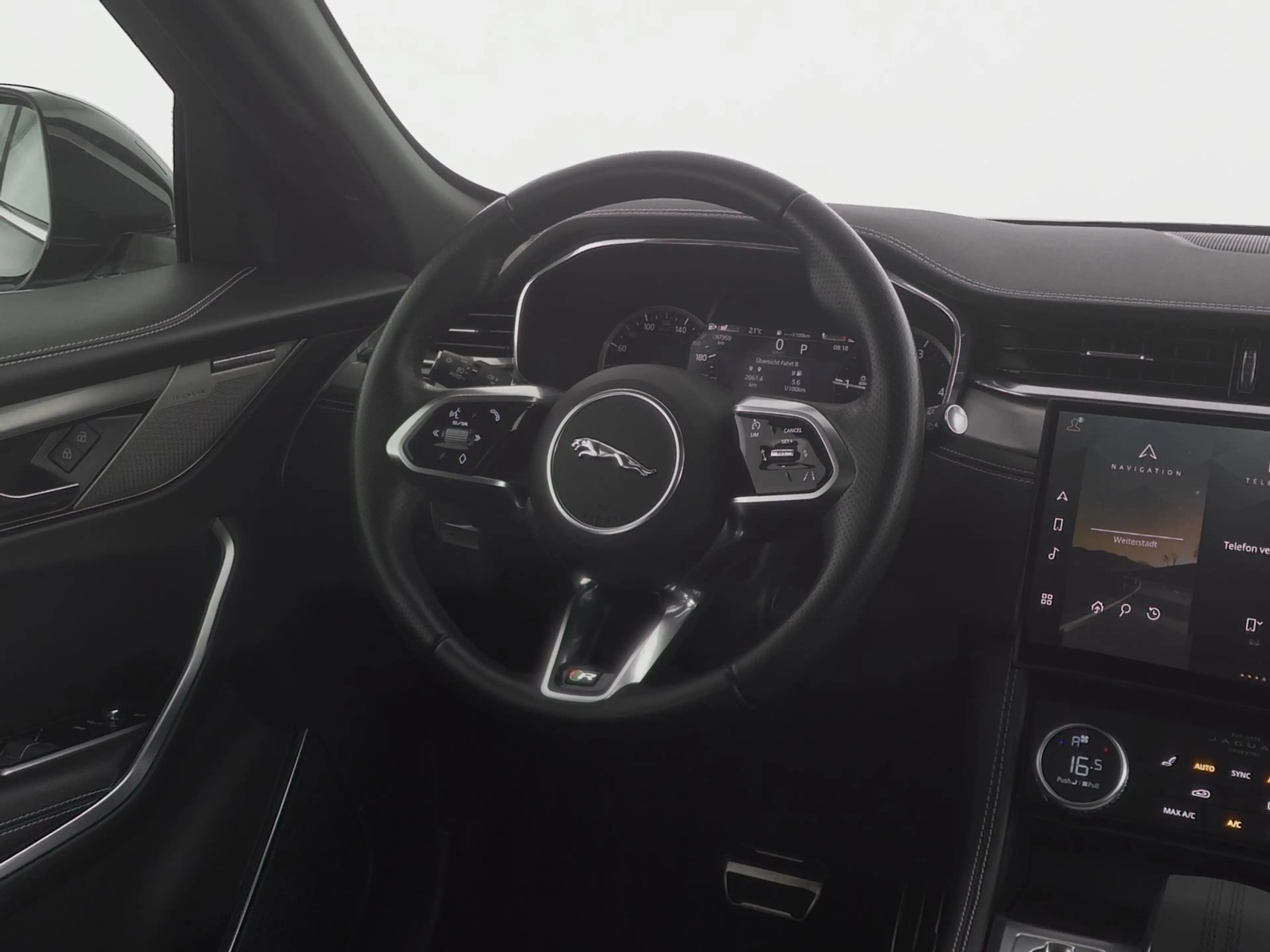 Jaguar F-Pace JAGUAR F-PACE F-Pace D200 AWD R-Dynamic SE — photo 4