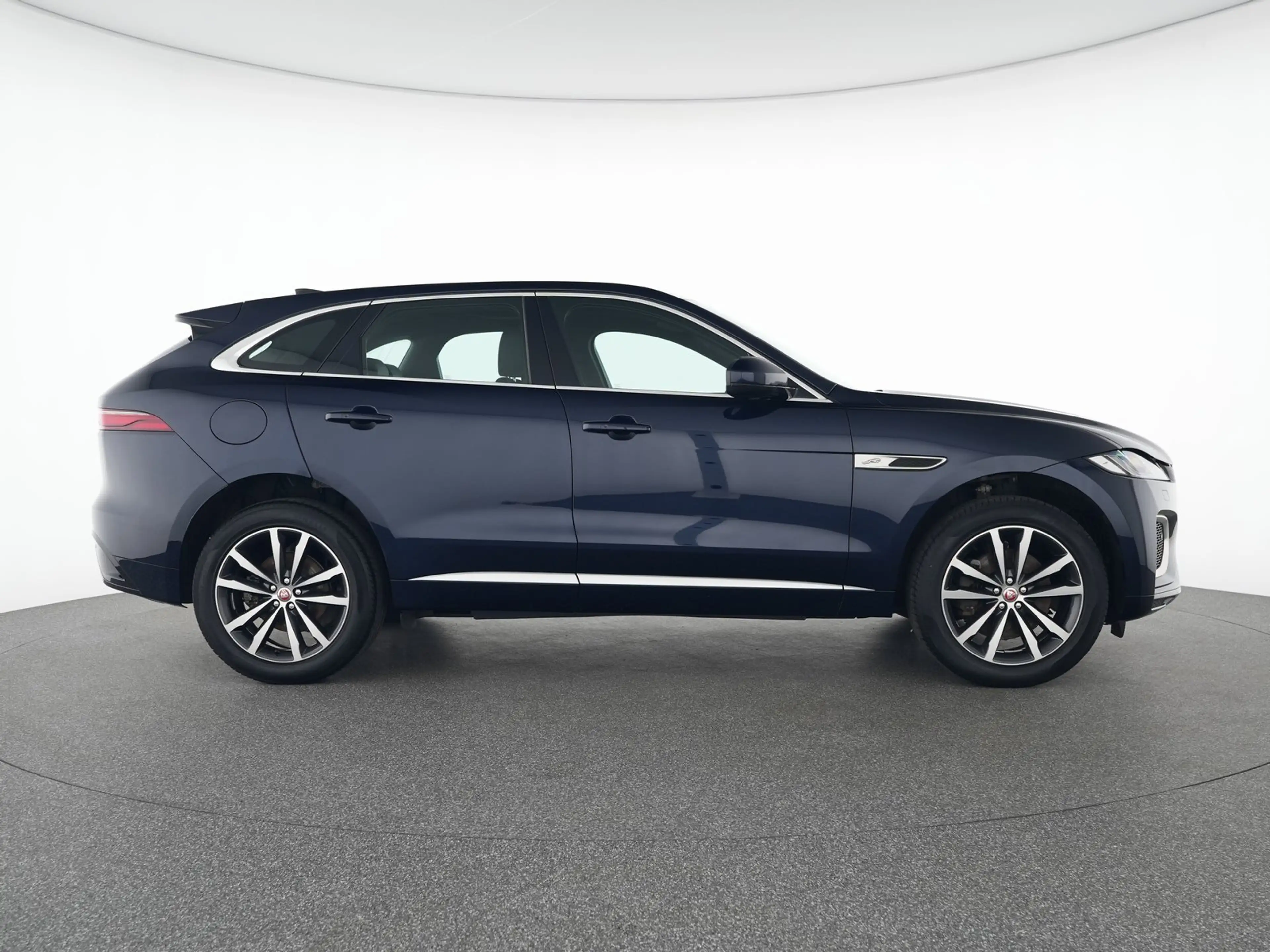 Jaguar F-Pace JAGUAR F-PACE F-Pace D200 AWD R-Dynamic SE — photo 12
