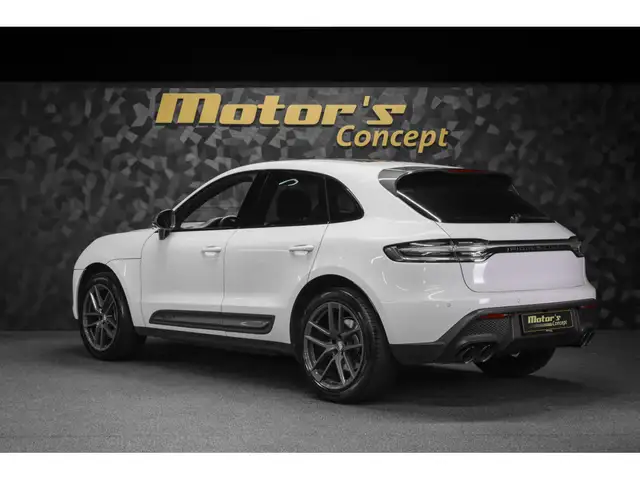 Porsche Macan view 7