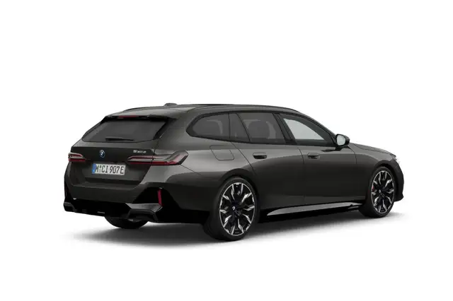 BMW 5 Series view 2