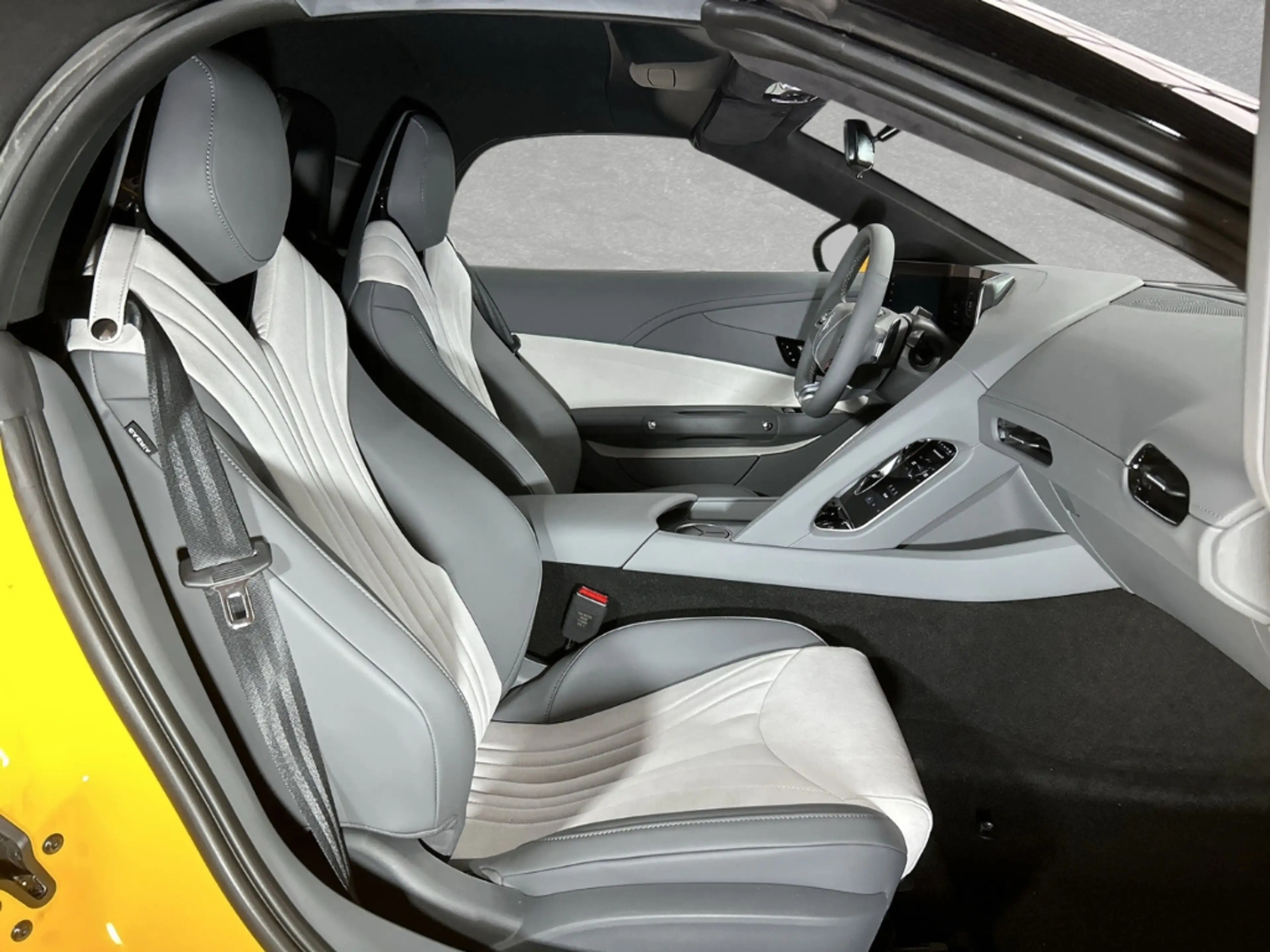 MG Cyberster Xpower AWD Memory Sitze, Soundsystem, 360* Kamera, — photo 3
