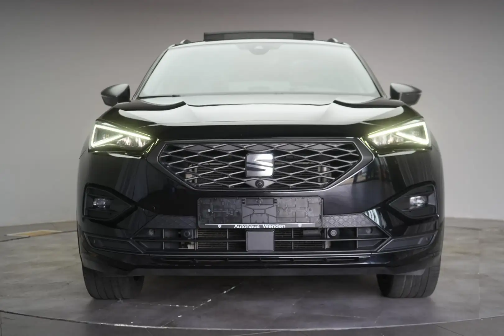 SEAT Tarraco 2.0 TDI 4Drive DSG FR Leder/ACC/Kamera/V Negru - 2