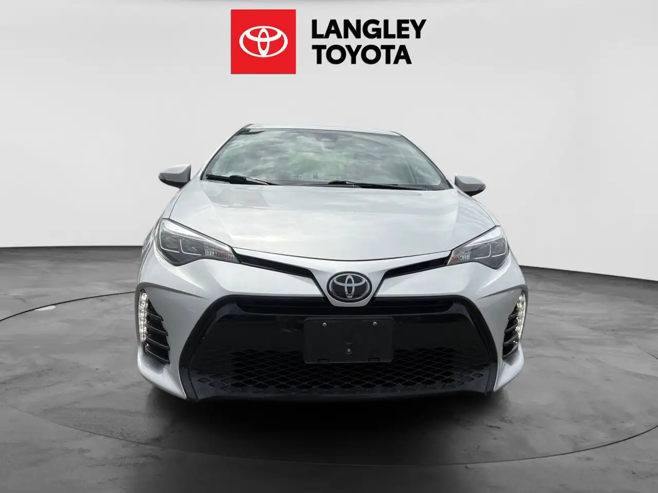 Toyota Corolla снимка Toyota Corolla