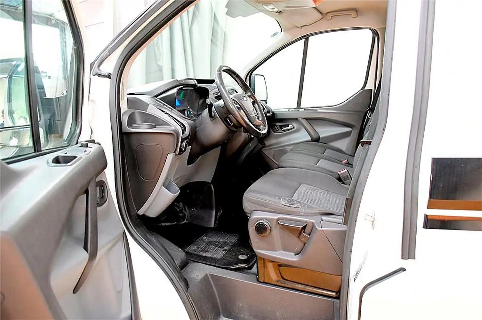 Ford Transit Custom Kasten 2,0 TDCi L1H1 290 Trend Weiß - 2