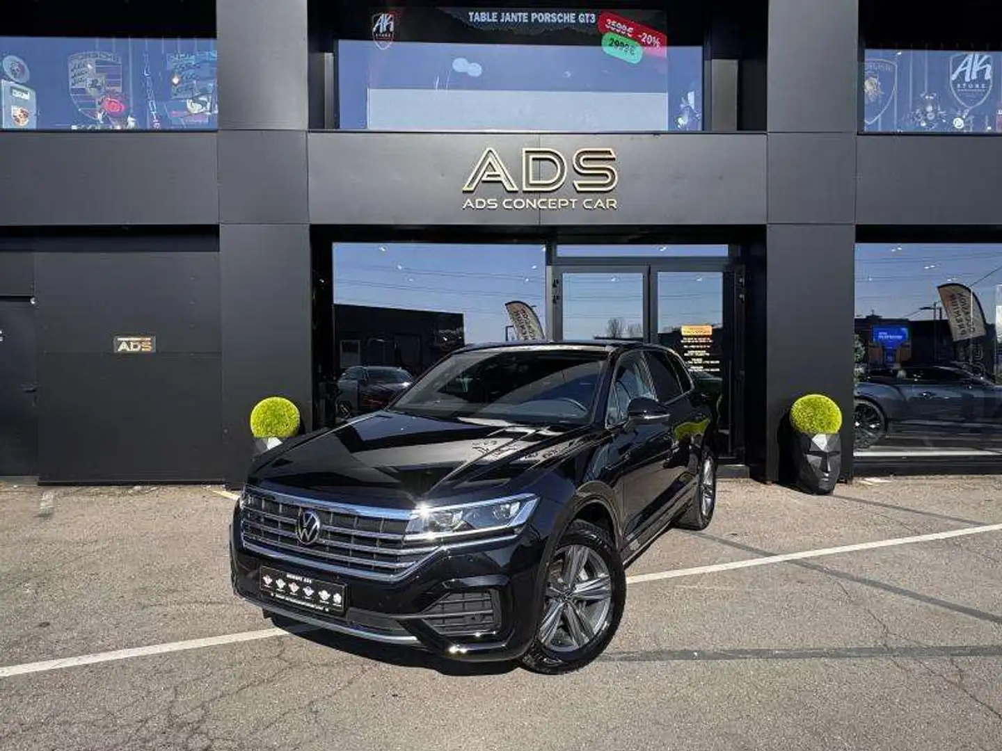 Volkswagen Touareg III R-Line Noir - 2