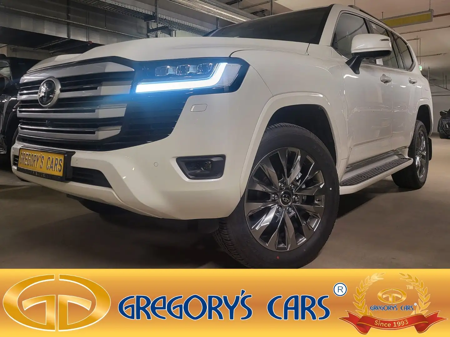 Toyota Land Cruiser 300 Premium+415HP+NEU+7SEATS+VOLL+EUreg Weiß - 1