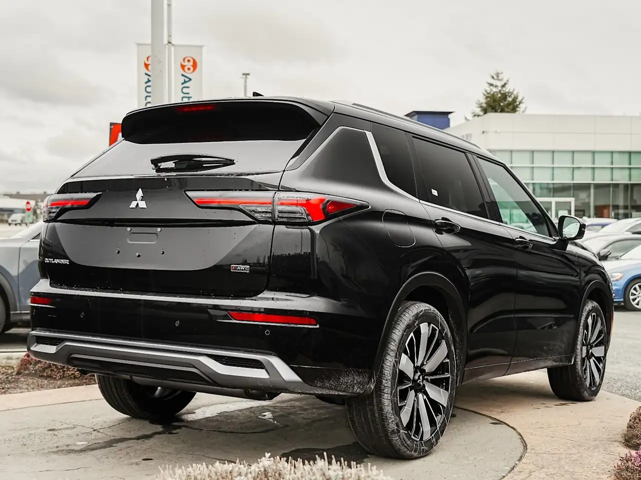 Mitsubishi Outlander снимка Mitsubishi Outlander