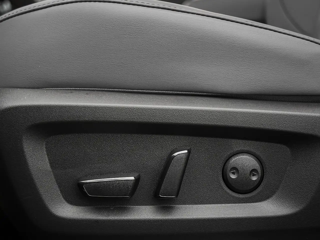Mitsubishi Outlander снимка Mitsubishi Outlander