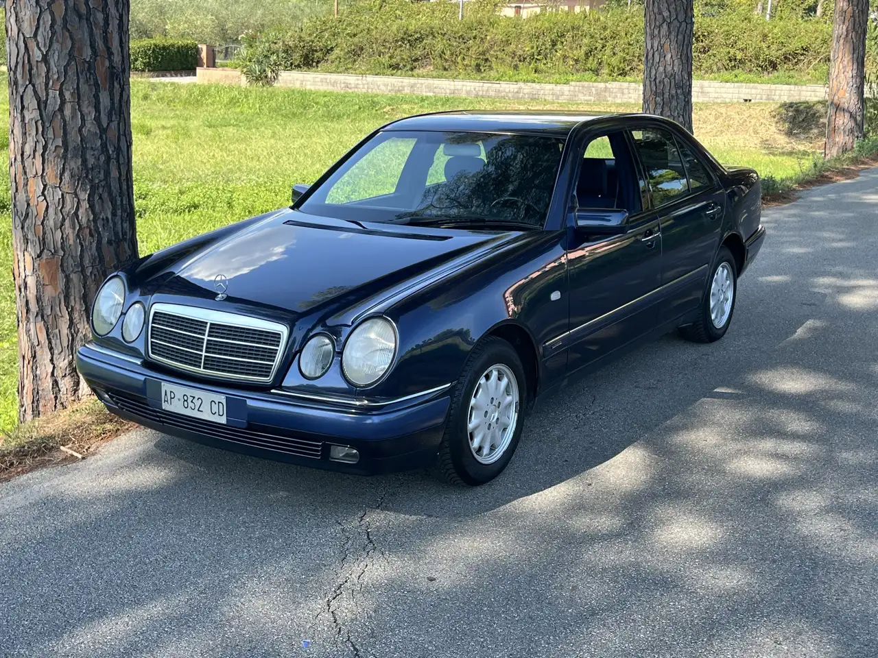 Mercedes-Benz E 250