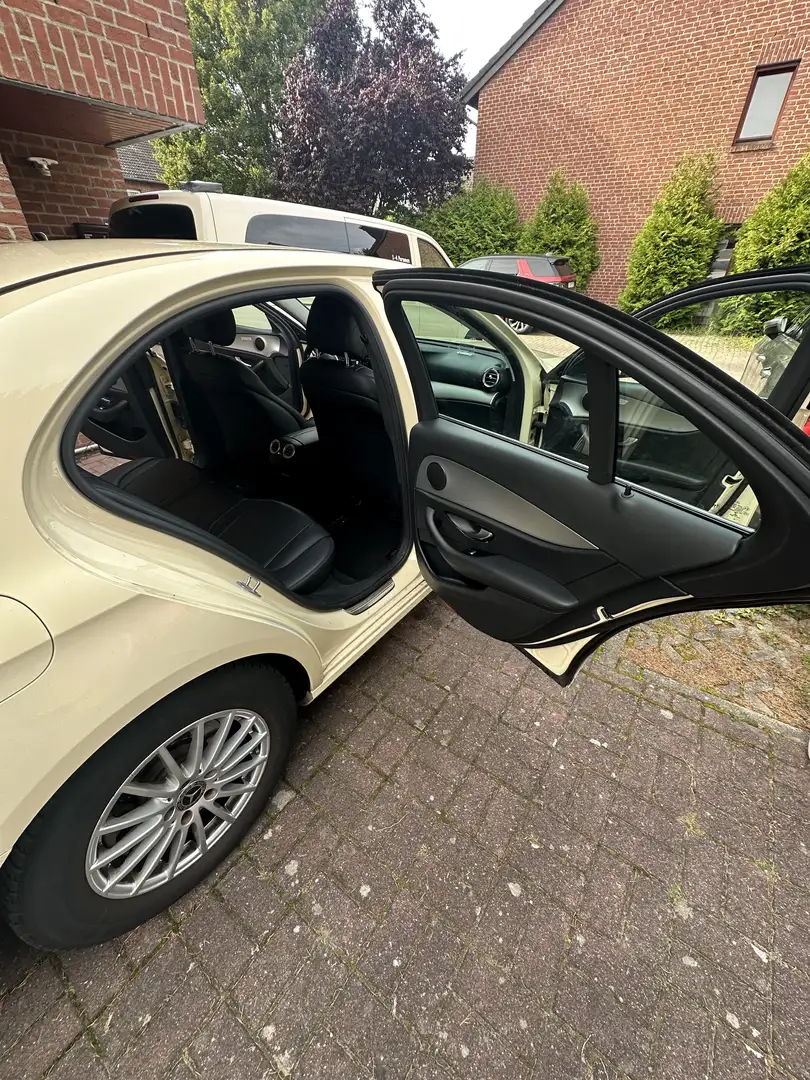 Mercedes-Benz E 200 d 9G-TRONIC Exclusive - 2