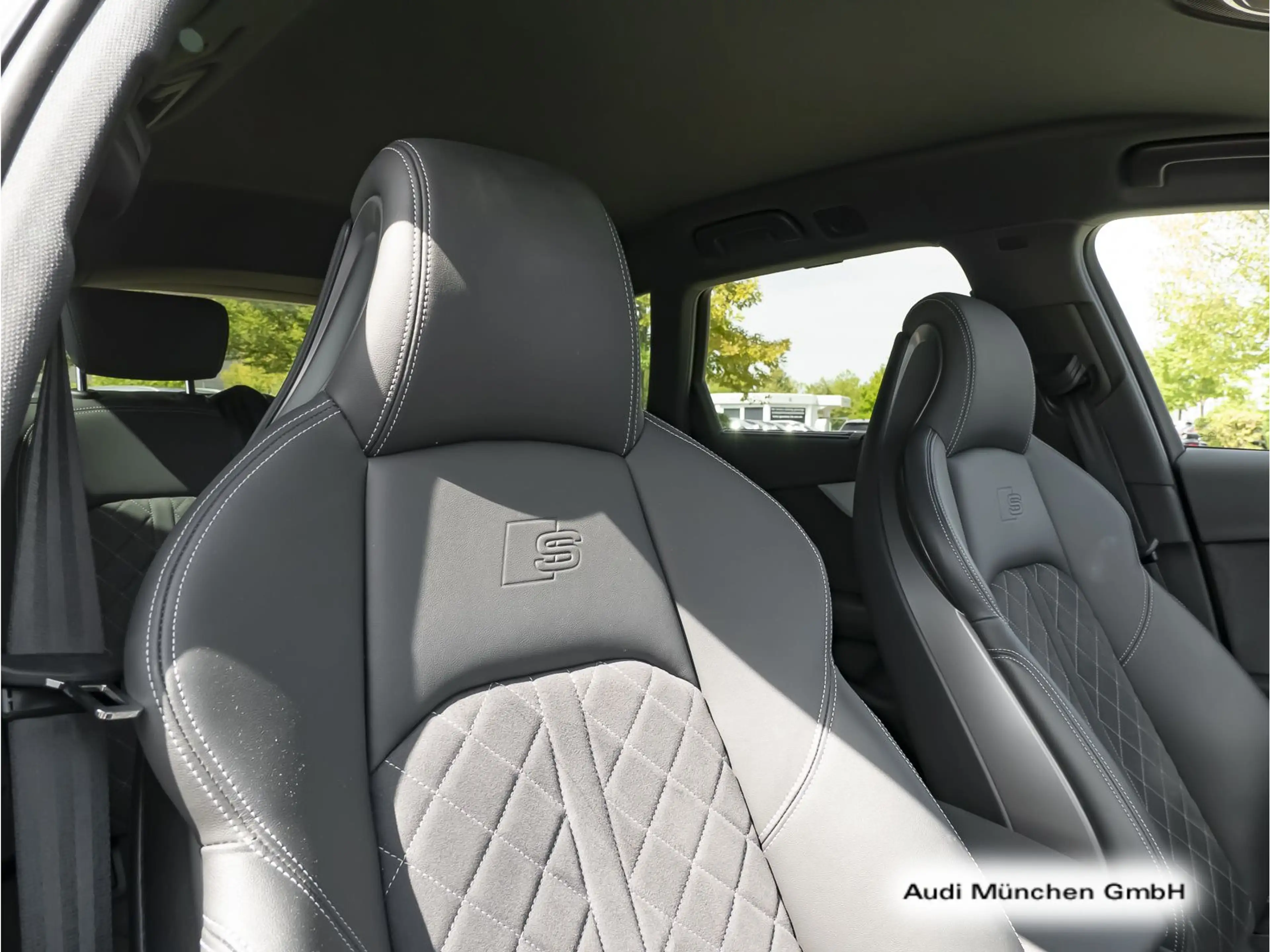 Audi S4 qu. tiptr. HuD/Virtual/Navi+ — photo 14