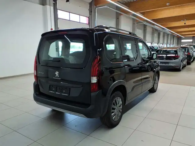 Peugeot Rifter view 4