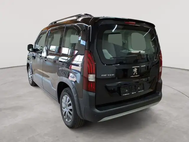 Peugeot Rifter view 2