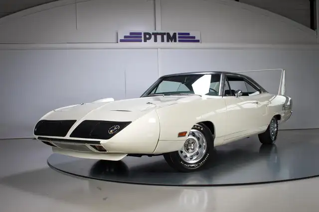 Plymouth Superbird 440 Six Barrel