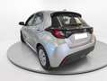 Toyota Yaris 1.5 120H Business Plus Gris - thumbnail 3