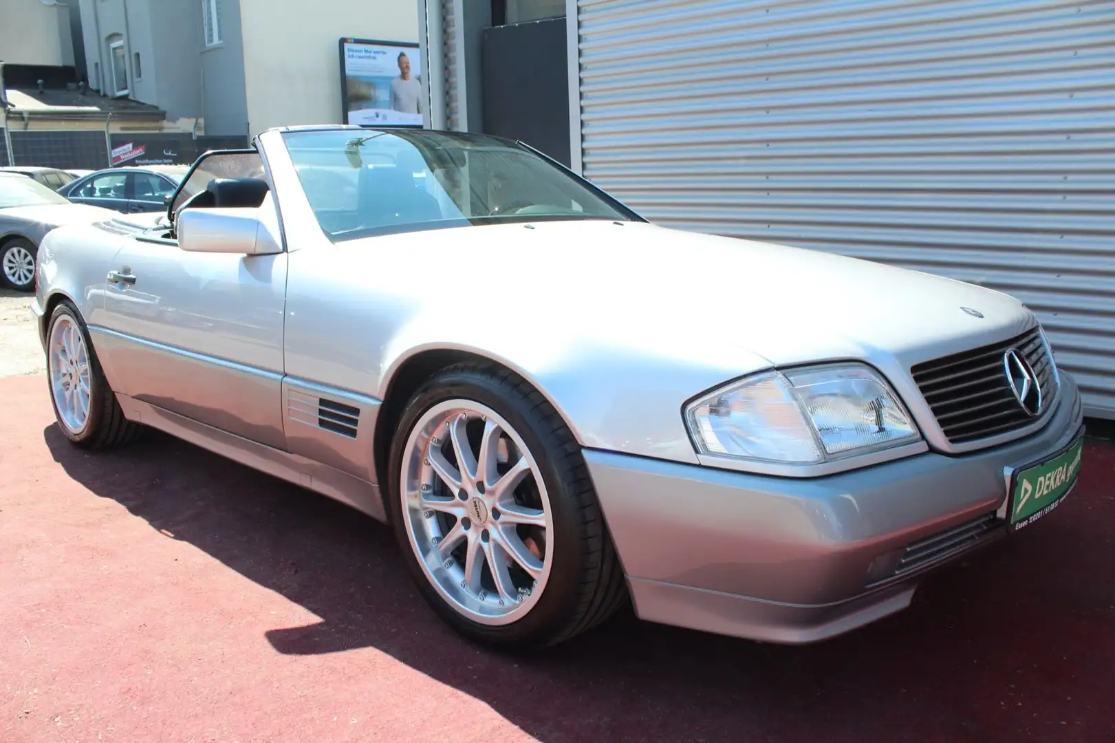 Mercedes-Benz SL 320 AUTOMATIK KLIMA HARDTOP H-KENNZEICHEN Silber - 2