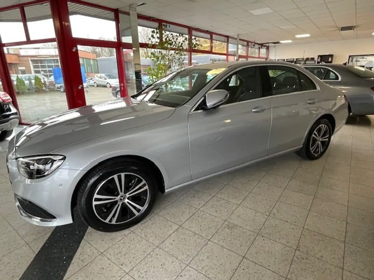 Mercedes-Benz E 220 E 220 d (213.004) Gris - 1