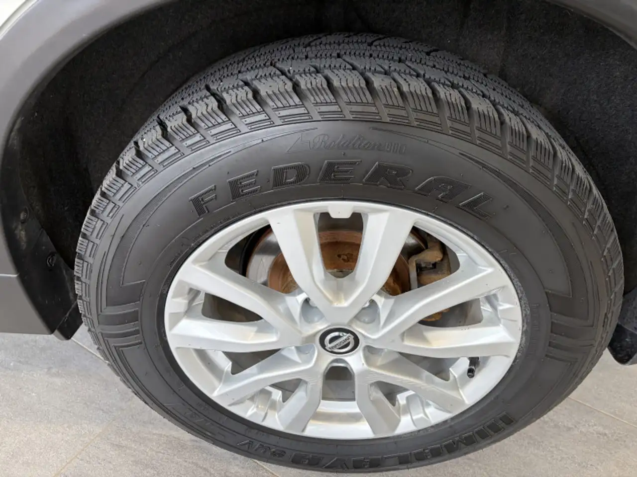 Nissan Rogue снимка Nissan Rogue