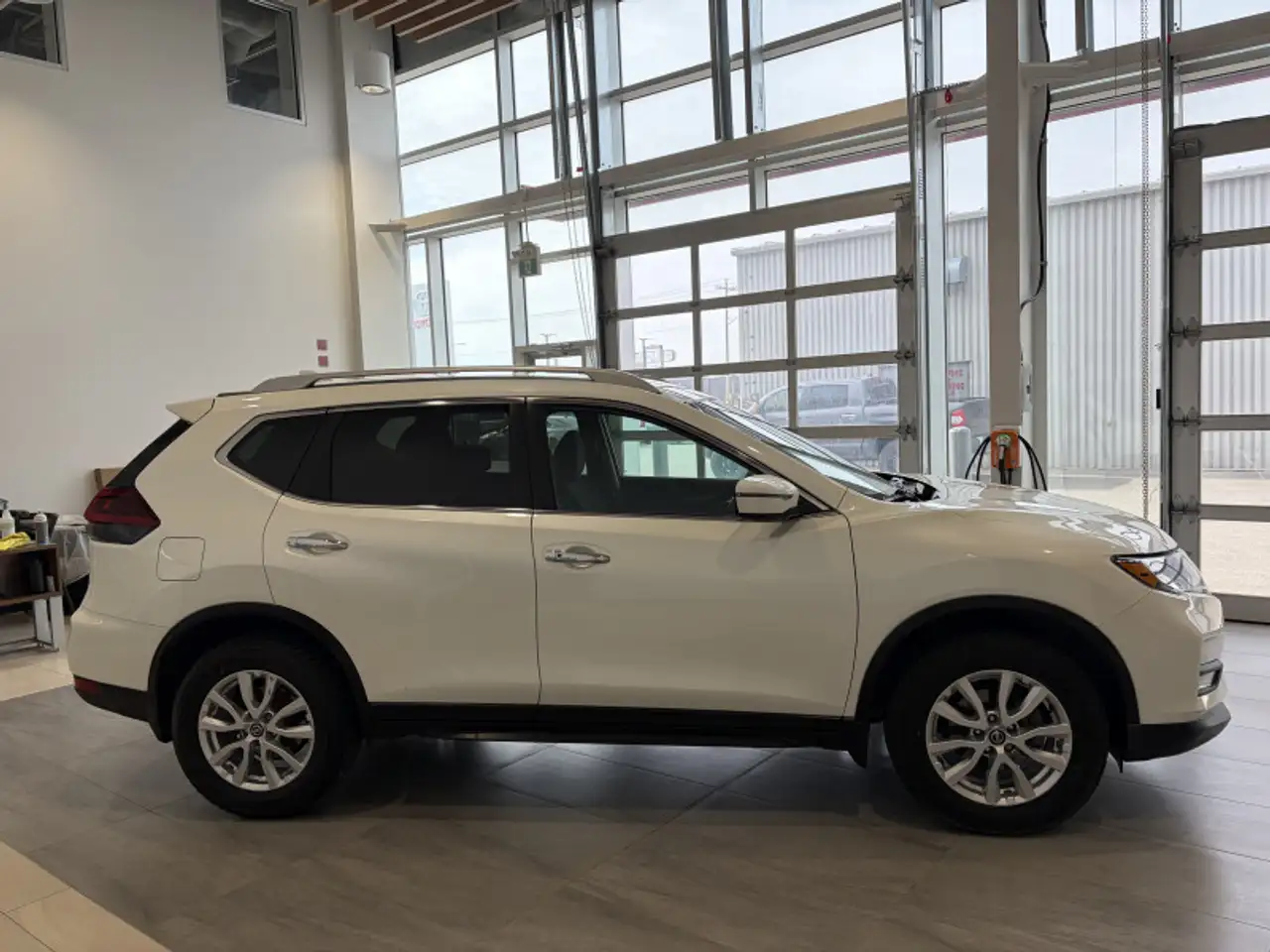 Nissan Rogue снимка Nissan Rogue