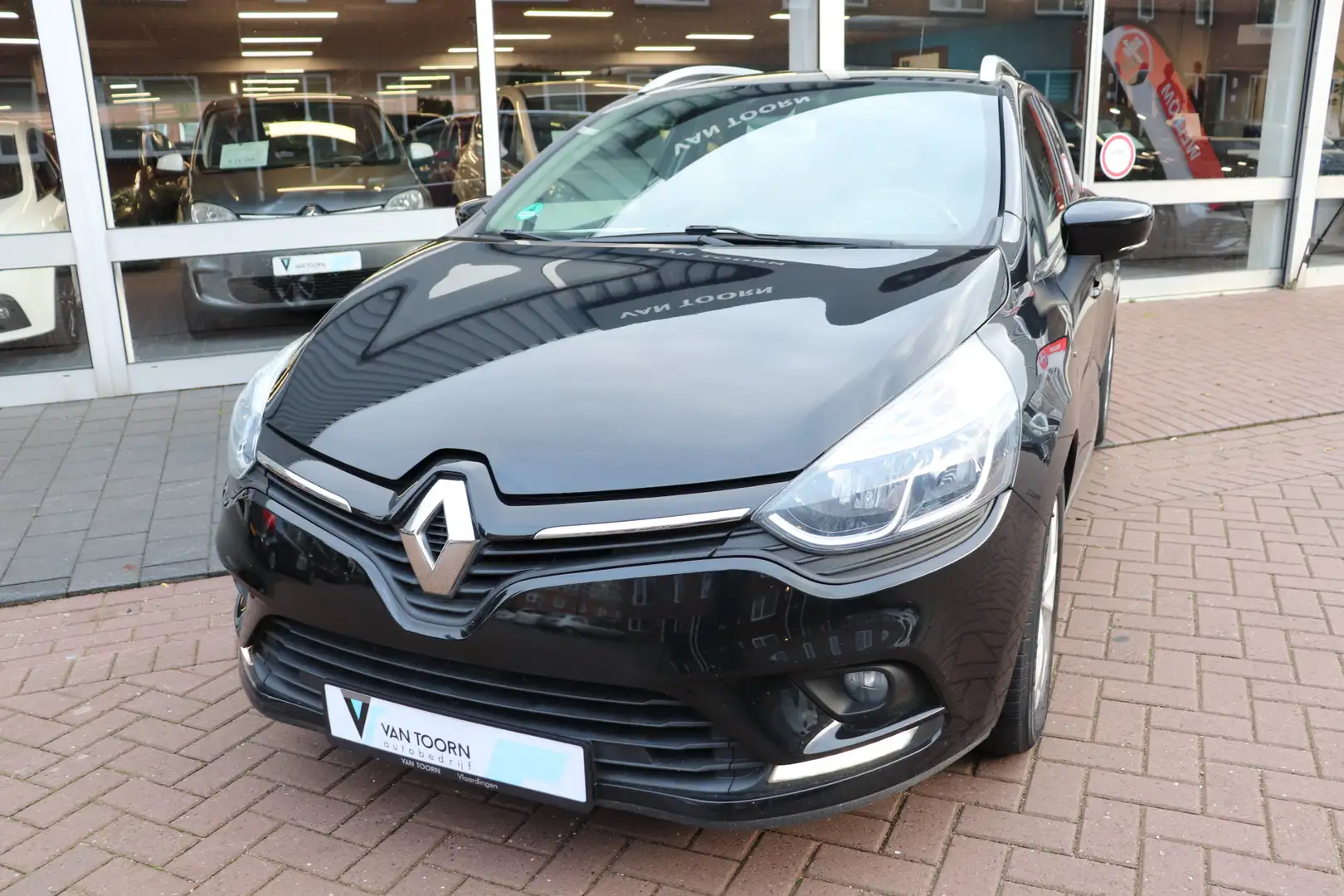 Renault Clio Estate 0.9 TCe Limited. Navigatie. Noir - 2