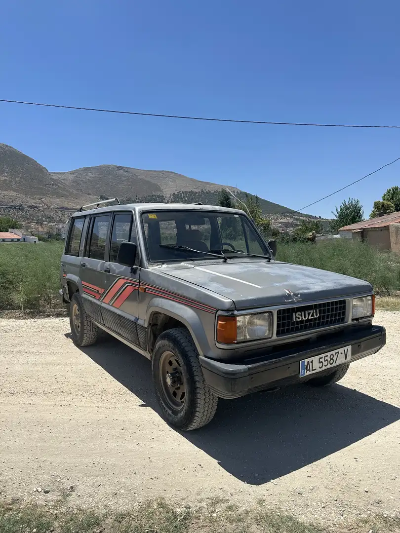 Isuzu Trooper TD 5P Largo - 2
