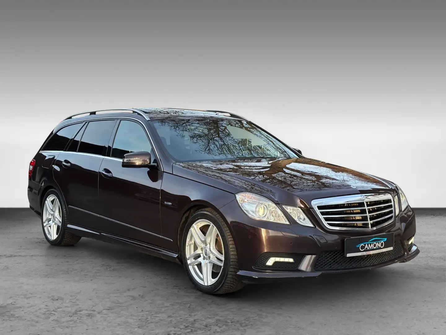 Mercedes-Benz E 350 CDI 4M AMG Autom Leder Navi ESSD Xeon Rouge - 2