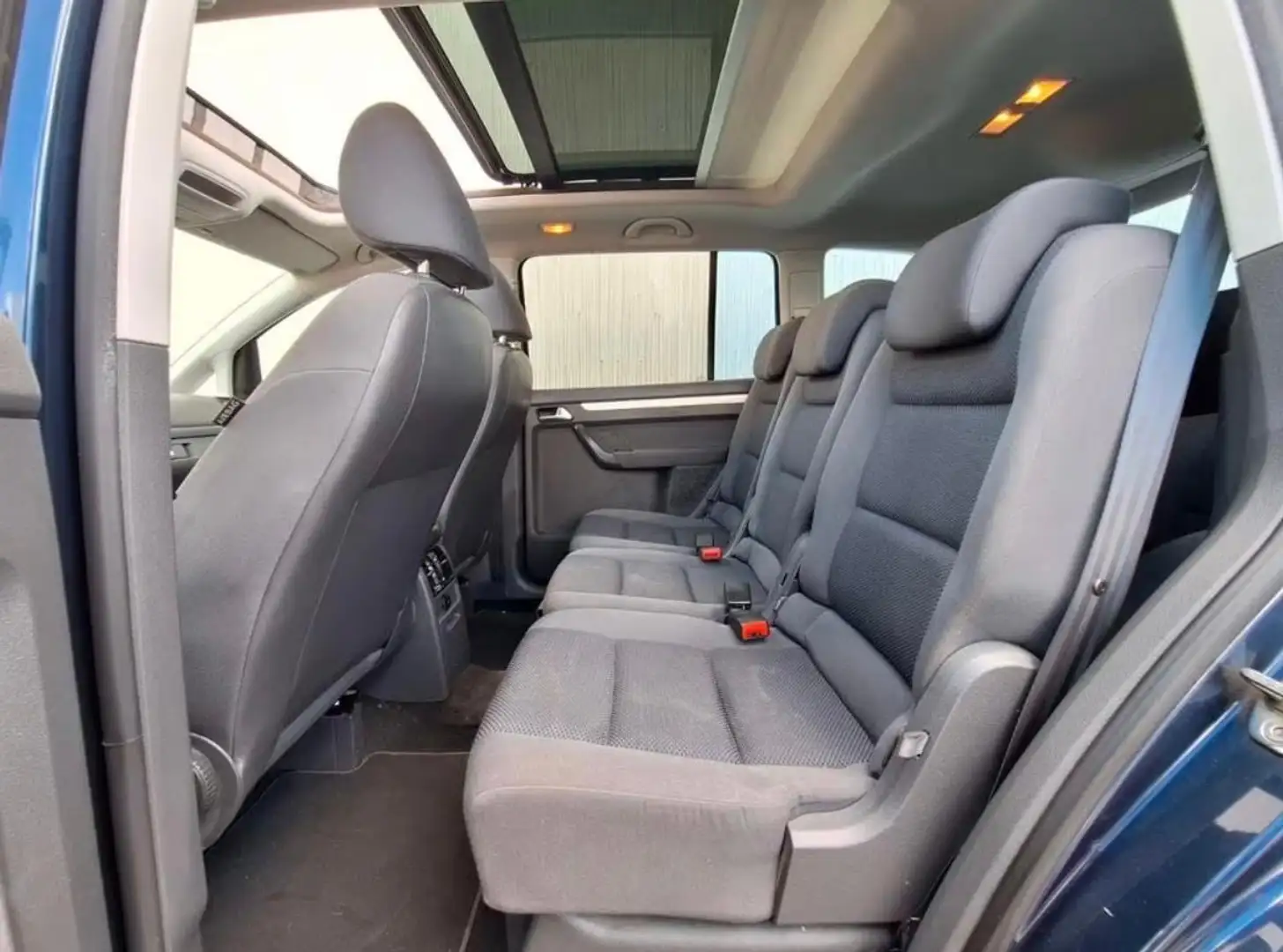 Volkswagen Touran 1.6L - 1