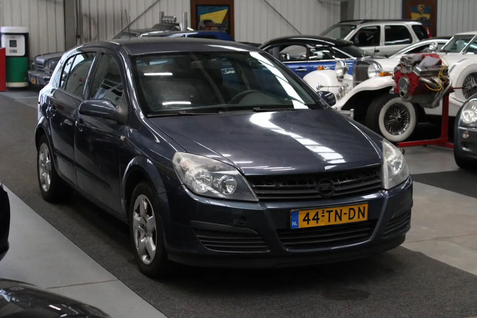 Opel Astra 1.4 Edition Airco, NAP, Stuurbekrachtiging, Trekha Grijs - 2