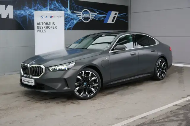 BMW 550 e xDrive *M-Paket/Panorama Glasdach/Standhzg./DA-Plus/ACC*