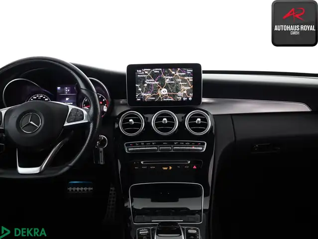 Mercedes-Benz C-Class view 9