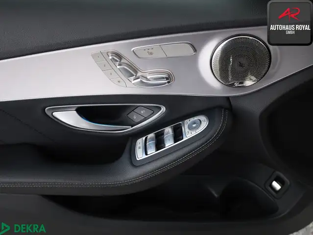 Mercedes-Benz C-Class view 14