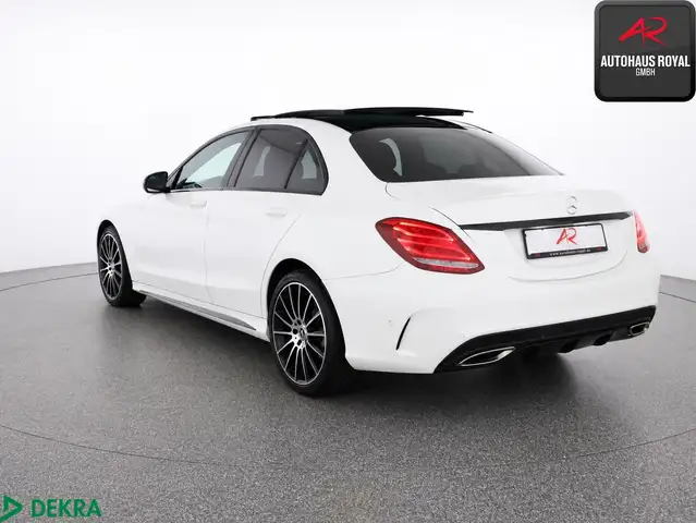 Mercedes-Benz C-Class view 3