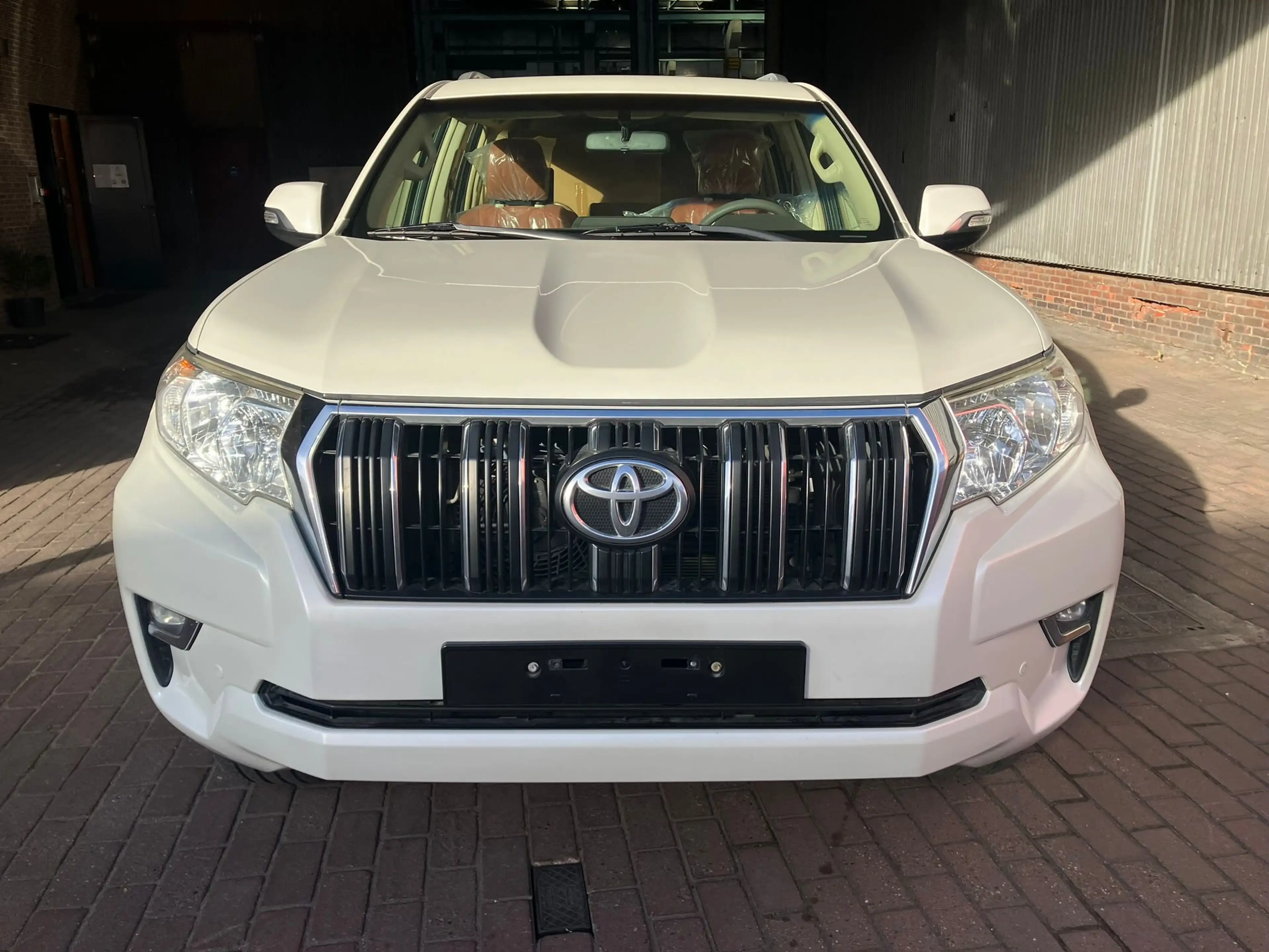 Toyota Land Cruiser Prado V6 4.0L | FULL OPTION — photo 4