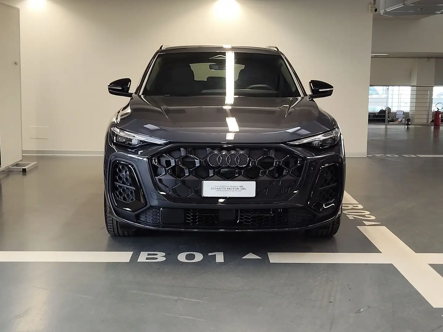 Audi Q5 TDi 150 kW mHEV+ S tronic quattro S line edition Grigio - 2