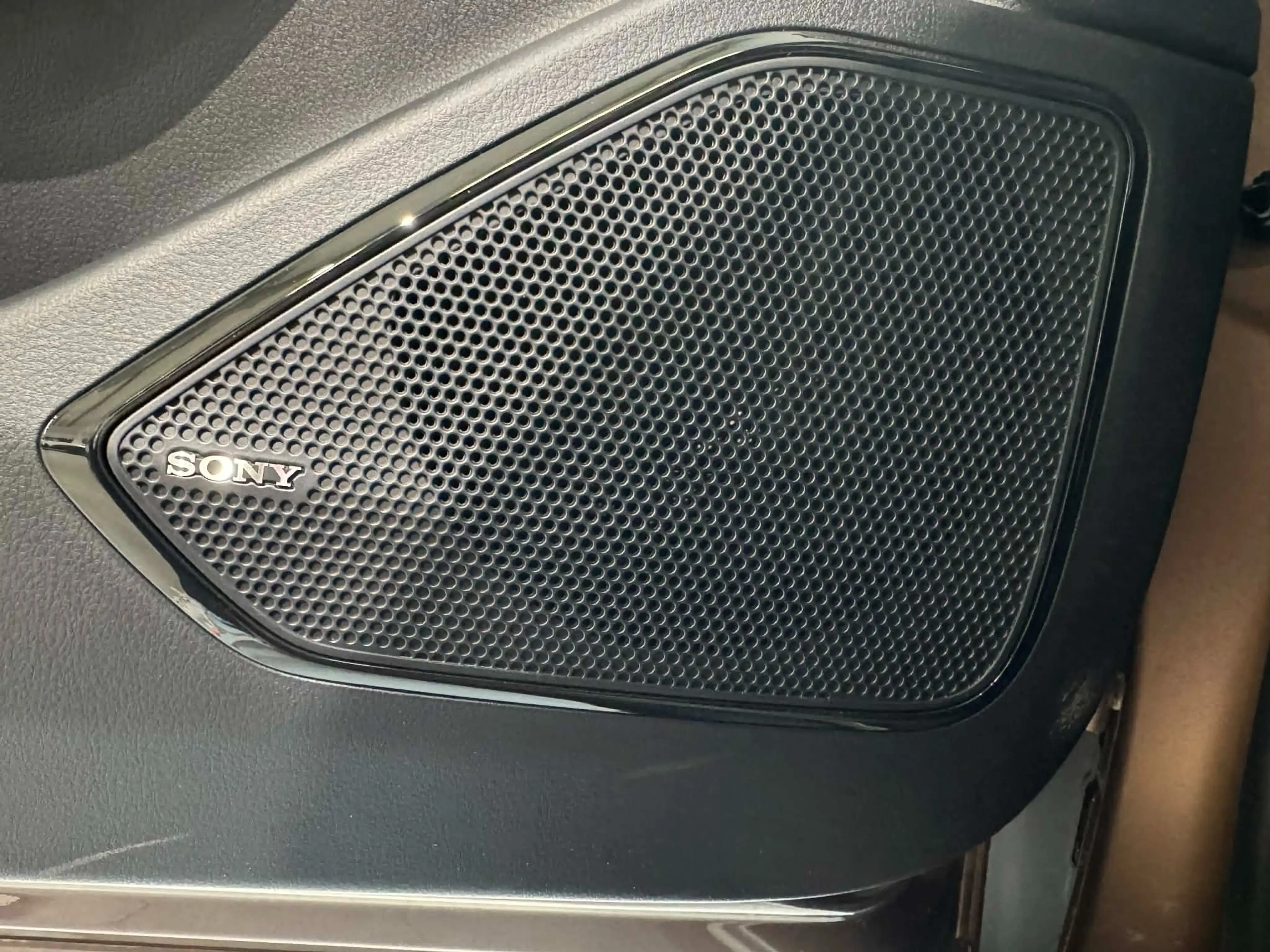 Mazda 6e 6e 68.8 kWh Takumi — photo 10