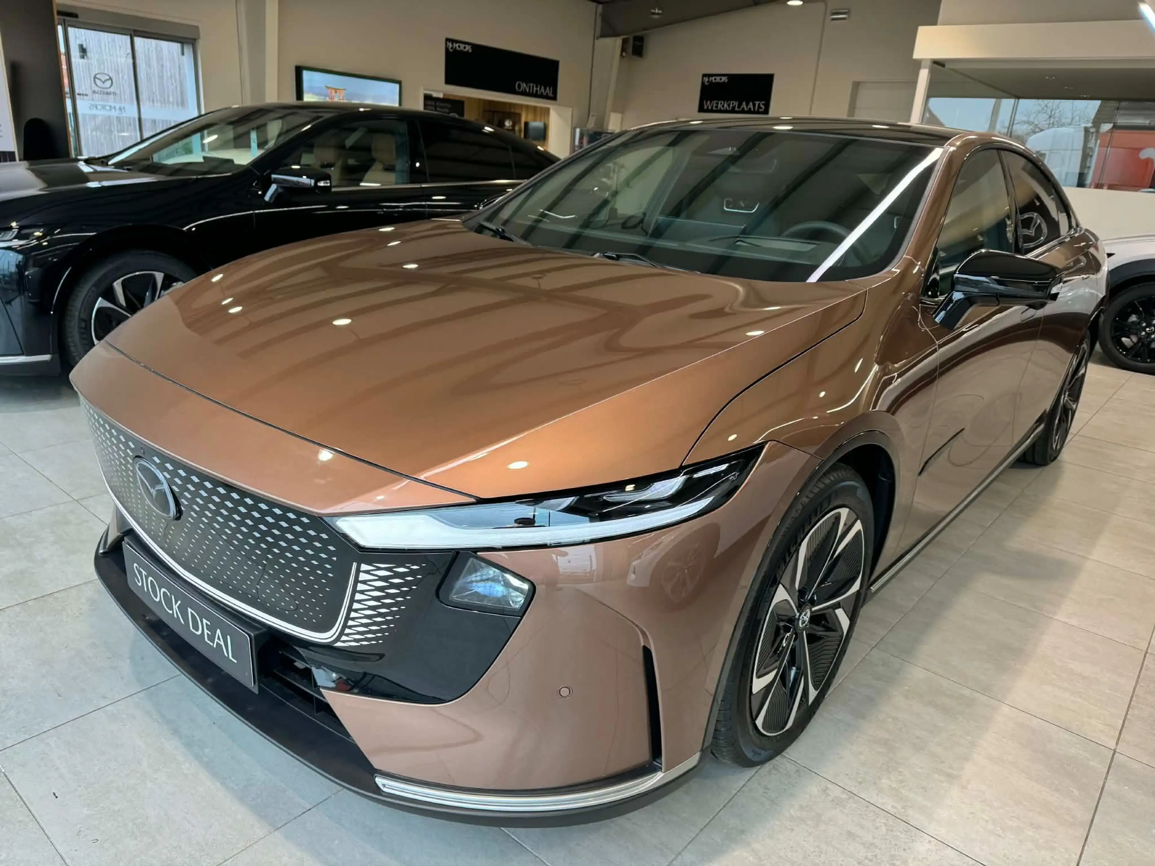 Mazda 6e 6e 68.8 kWh Takumi — photo 4