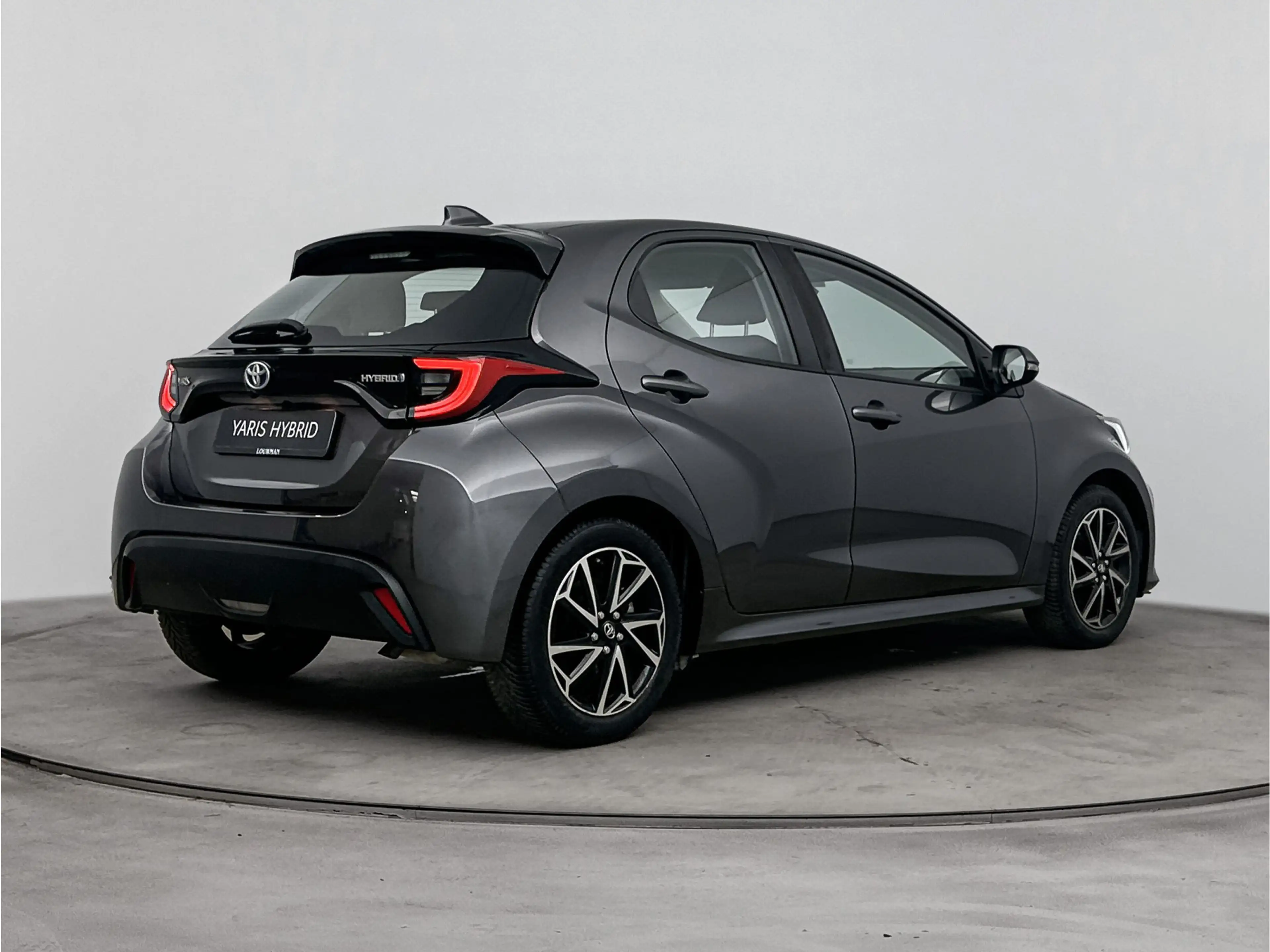Toyota Yaris 1.5 Hybrid 115 First Edition | Cruise Control Adap — photo 2