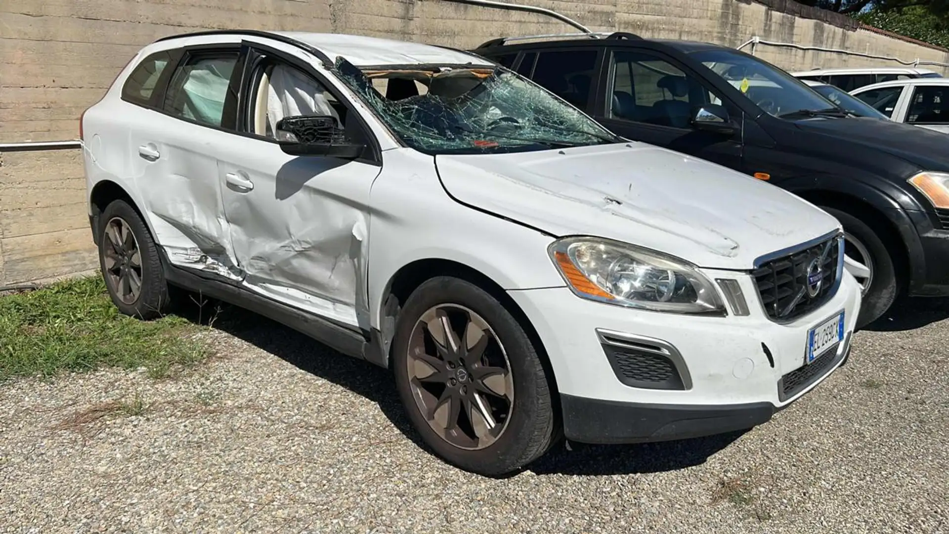 Volvo XC60 D3 Geartronic INCIDENTATA MARCIANTE Blanc - 2