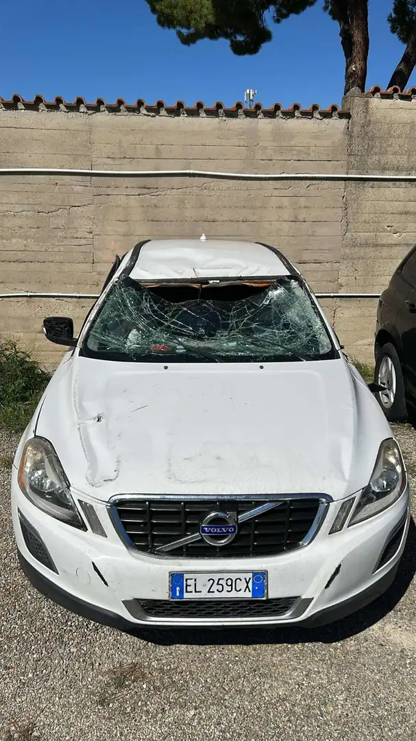 Volvo XC60 D3 Geartronic INCIDENTATA MARCIANTE Blanc - 1