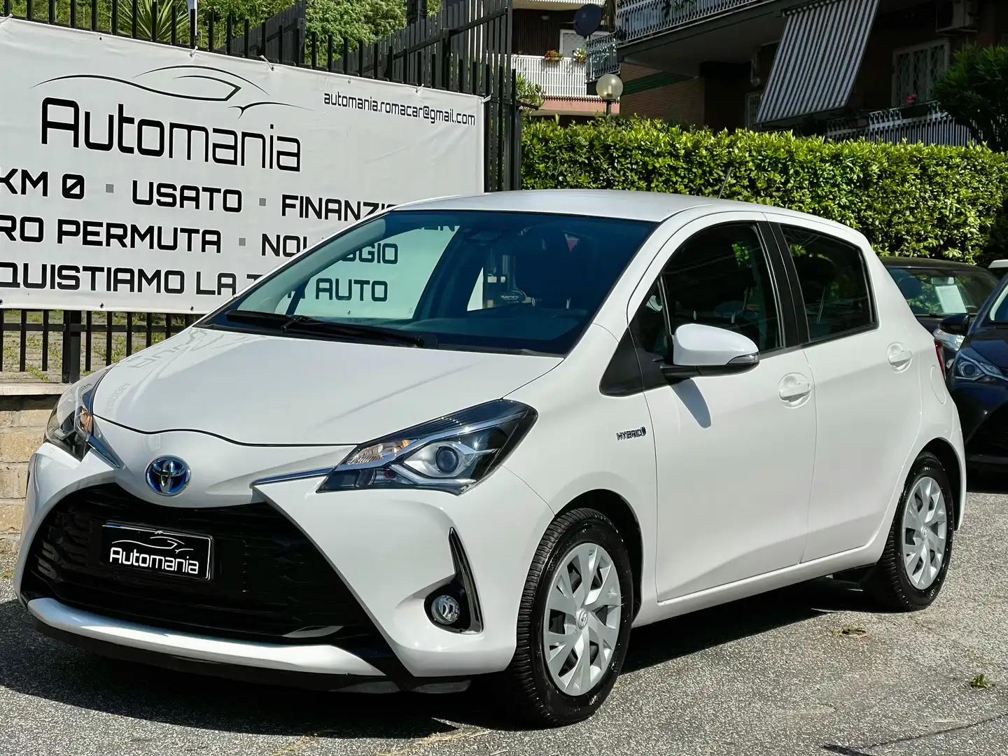 Toyota Yaris Yaris 5p 1.5h Business Blanc - 1