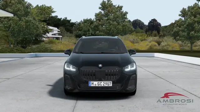 BMW 2 Series view 4