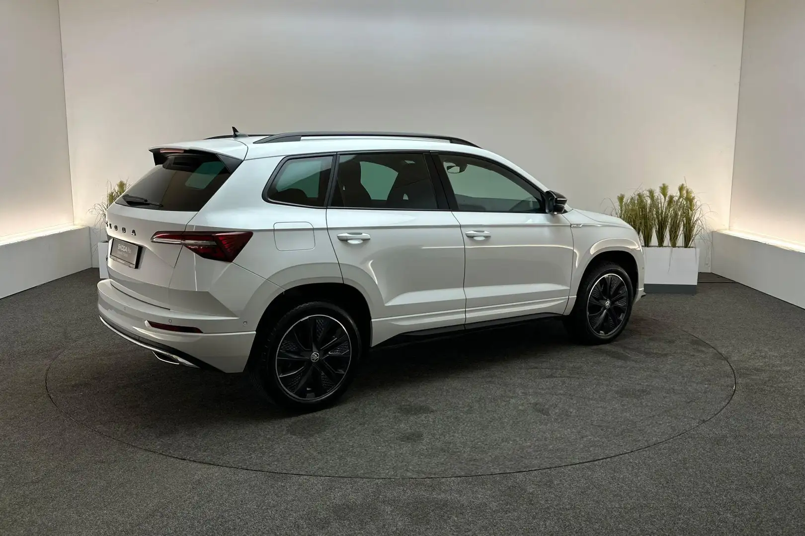 Skoda Karoq 1.5 TSI 150pk DSG ACT Sportline Business | Full LE Blanc - 2
