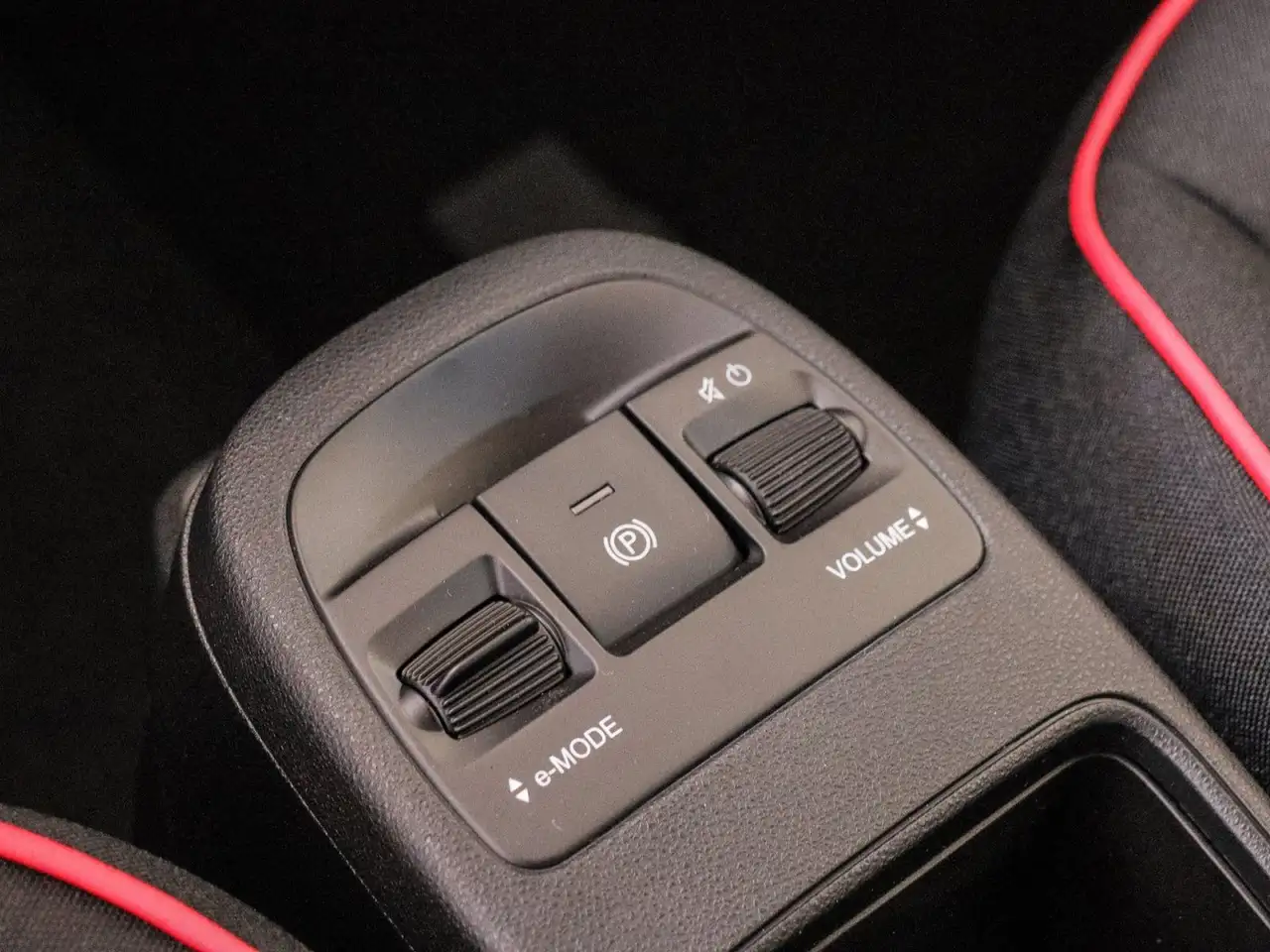 Fiat 500e Red 42 kWh 11