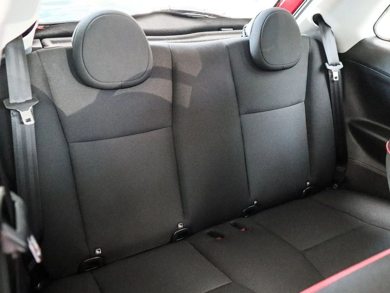 Fiat 500e Red 42 kWh 4