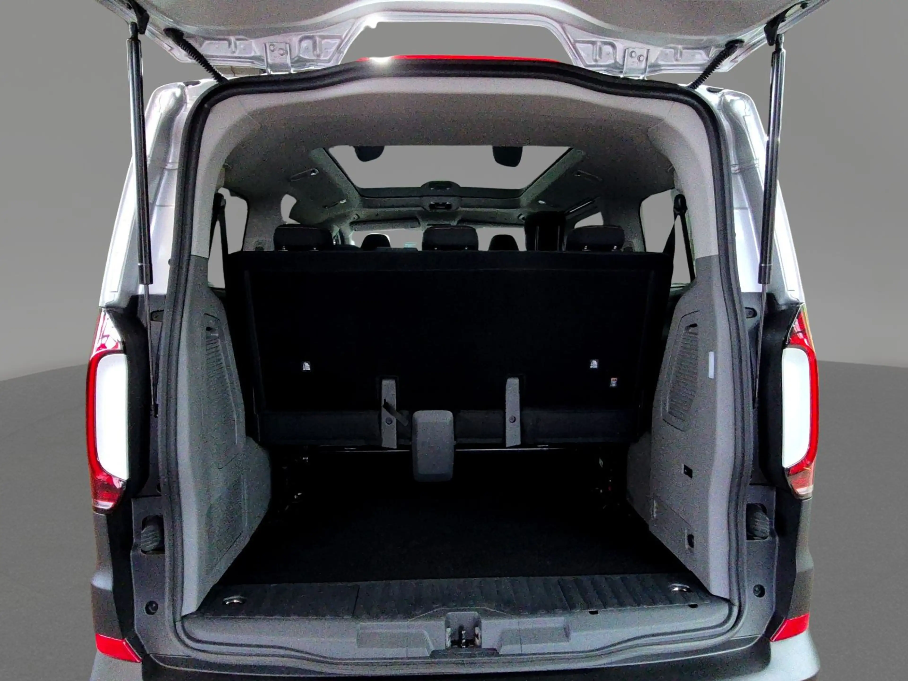Volkswagen T7 Caravelle PanAmericana 2.0 TDI Aut. AHK PANO — photo 7