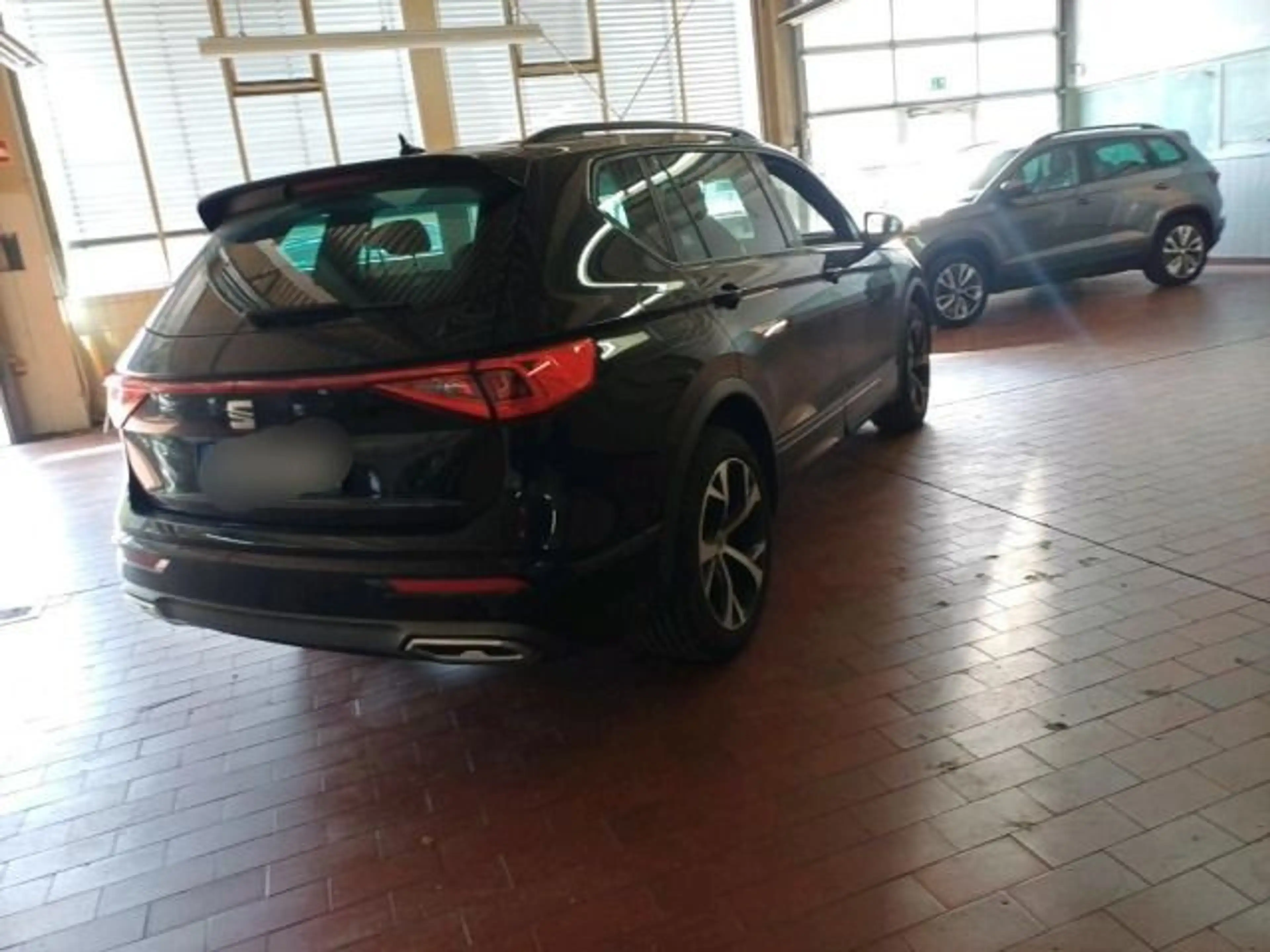 SEAT Tarraco FR e-HYBRID AHK/Nav/Kam/ACC/AppCon/19" — photo 5