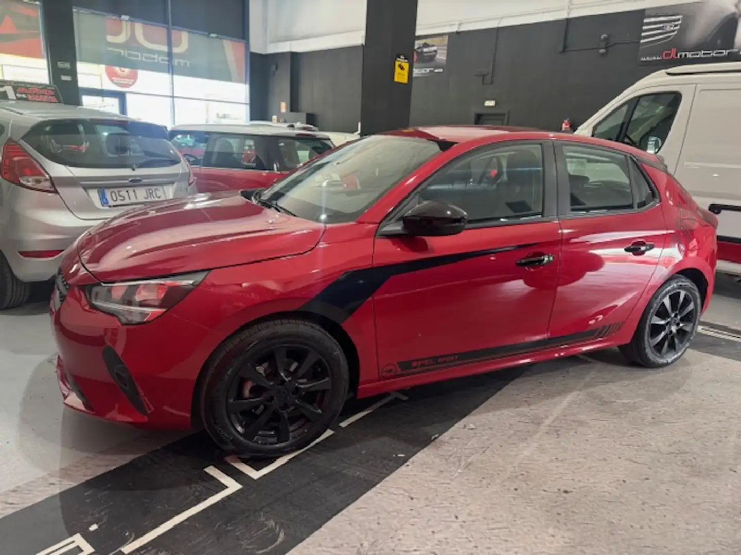 Opel Corsa 1.2 XEL S/S Edition 75 Rojo - 2