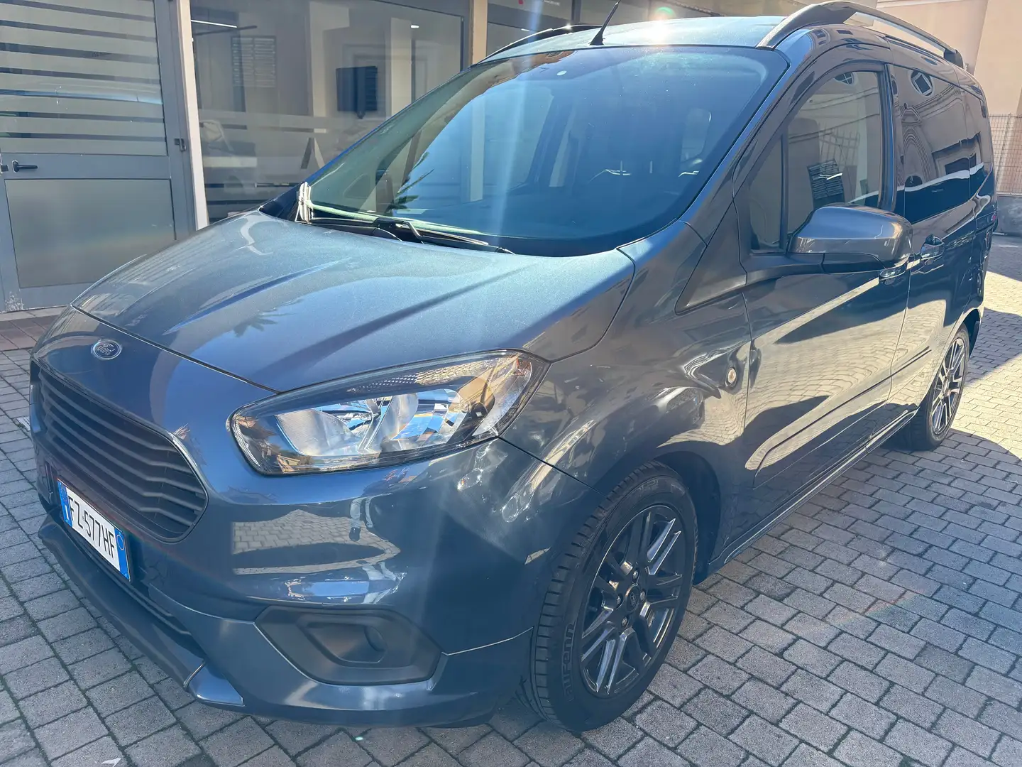 Ford Tourneo Blu/Azzurro - 1